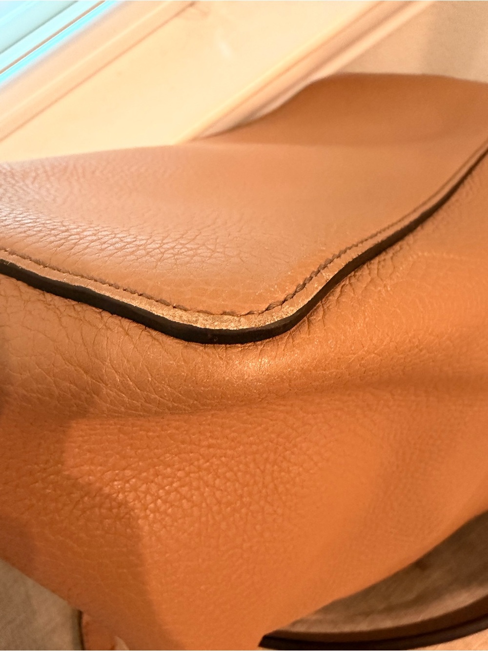 Gucci Tan Leather Soho Tassel Shoulder Bag - Picture 5 of 10